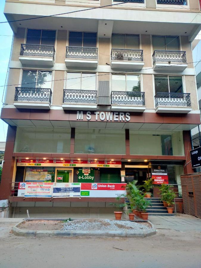 Hotel Omatra Infantry Road Bangalore Esterno foto